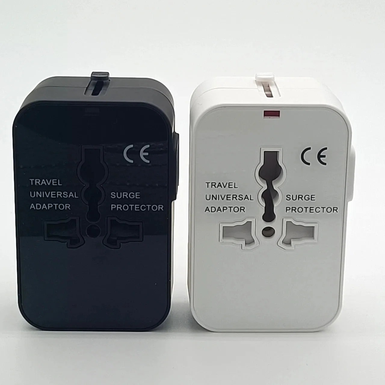 worldwide-travel-adapter-with-dual-usb-cha-41190832_5.jpg